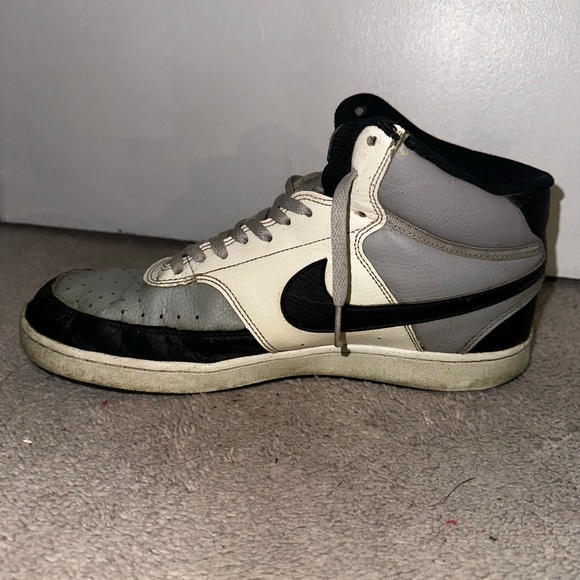 Nike Shoes - Picture 5 of 7